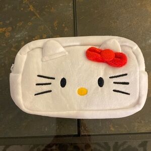 Hello Kitty white velour bag